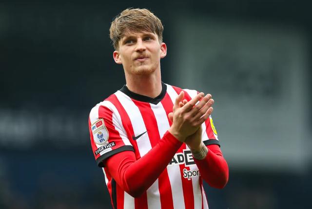 穆古鲁扎关键节点绝杀，RNG带队取胜！的简单介绍